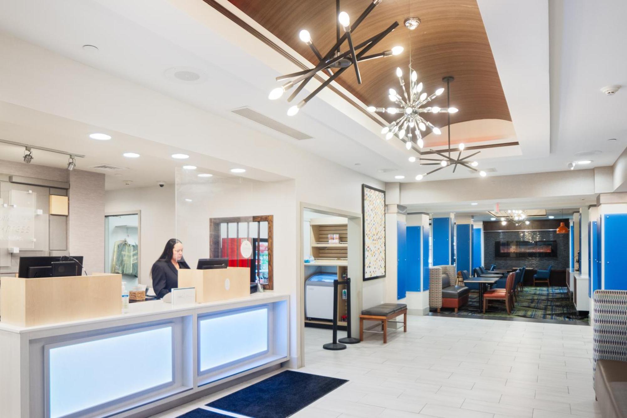 Holiday Inn Express And Suites Stroudsburg-Poconos By Ihg Eksteriør billede